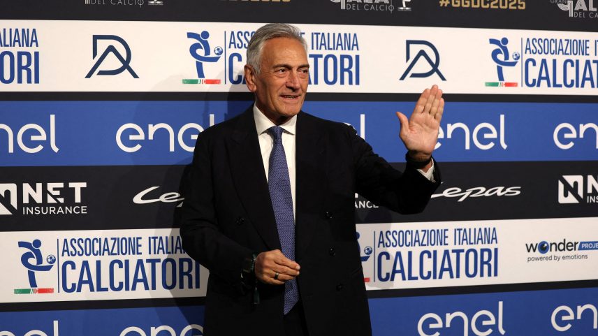 Presidente da Federação Italiana renuncia após ficar fora da Copa pela 3ª vez