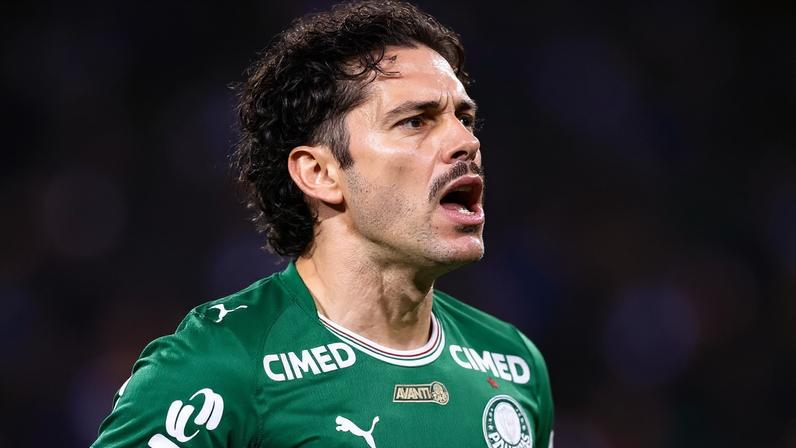 Em fevereiro, Maurício, do Palmeiras, se tornou apto para defender o Paraguai
