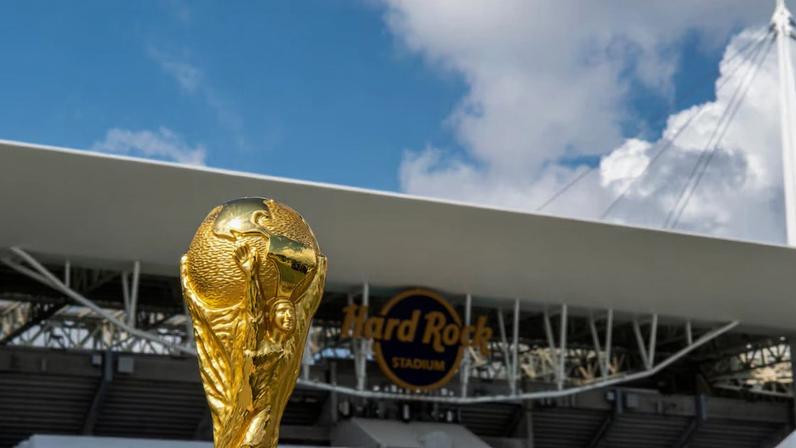 Hard Rock Stadium ao fundo, que sediará jogos da Copa do Mundo de 2026, nos EUA