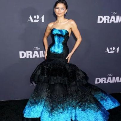 Zendaya usa vestido da Schiaparelli feito em 8 mil horas
