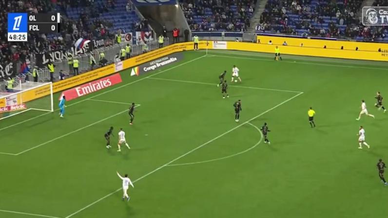 Endrick faz cruzamento e Yaremchuk abre o placar para o Lyon