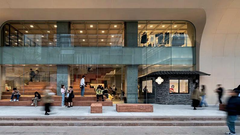 Zara's Nanjing Xinjiekou flagship store in China.