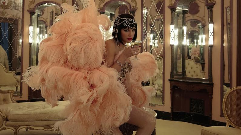 Fãs de Taylor Swift reagem a clipe com Elizabeth Taylor; brincadeira de 1º de abril