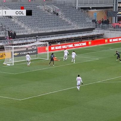 Colorado Rapids vencem Toronto FC por 2-0 com gol de Keegan Rosenberry