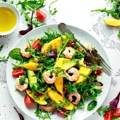 Páscoa: 8 saladas especiais para incrementar a refeição