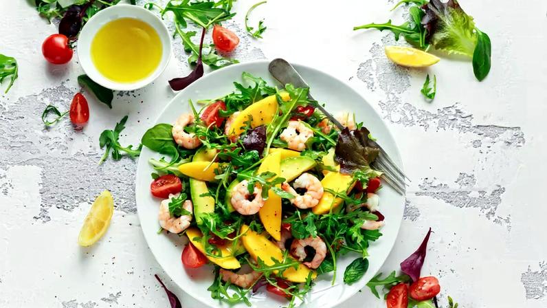 Páscoa: 8 saladas especiais para incrementar a refeição