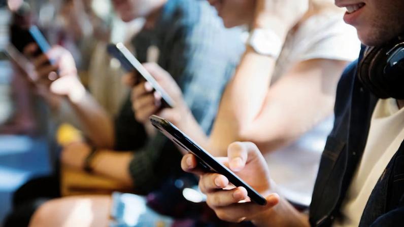 O que mostram os primeiros resultados da lei que proibiu redes sociais para crianças na Austrália