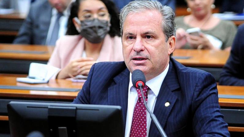 João Campos indica Tadeu Alencar como ministro do Empreendedorismo