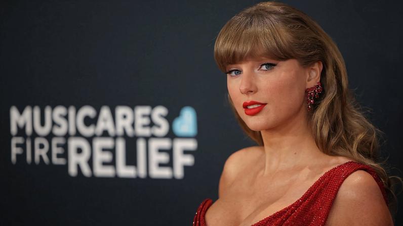 Taylor Swift acusa duas situações de deepfake contra ela | Foto: REUTERS/Daniel Cole
