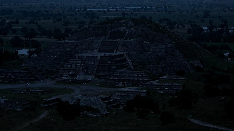 Pirâmide em Teotihuacán