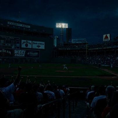 Estádio de 1912 com muro Green Monster é a casa histórica do beisebol