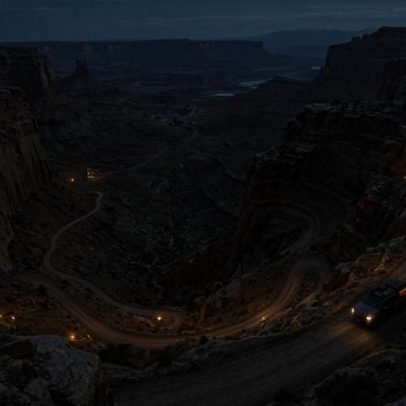 Rodovia em Utah desce 450 metros pelo penhasco, rota mais extrema do Canyonlands