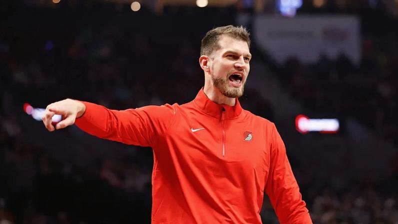 Tiago Splitter Blazers técnico