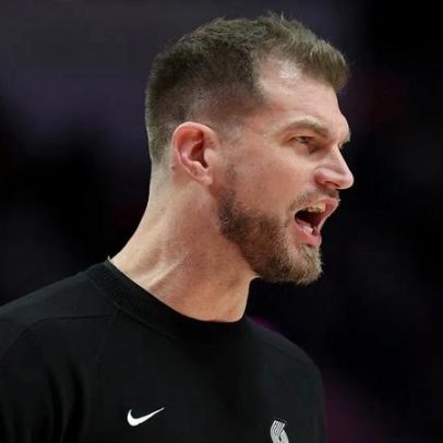 Blazers de Tiago Splitter avançam aos playoffs ao vencer Suns