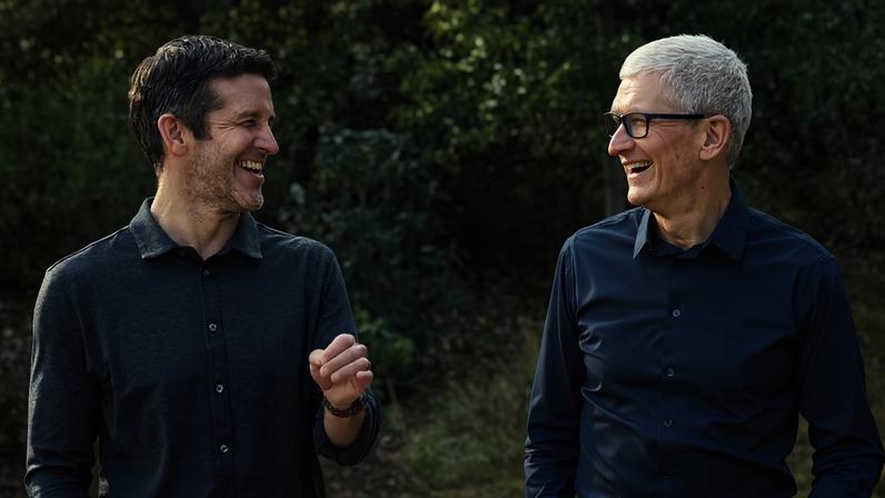 Apple anuncia que Tim Cook deixará cargo de CEO; conheça novo executivo