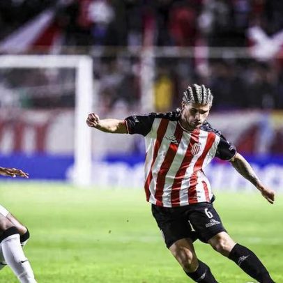 Vasco empata com Barracas Central na estreia da Sul-Americana