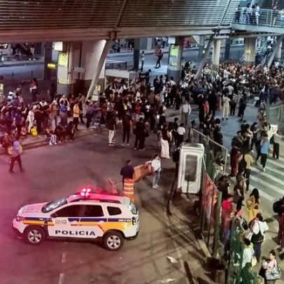 Protesto por superlotação e falta de ônibus fecha Estação São Gabriel, BH