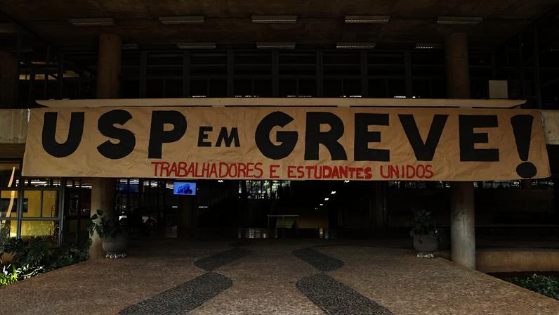 ‘Bandejão’ e verba à permanência estudantil: saiba por que alunos da USP estão em greve
