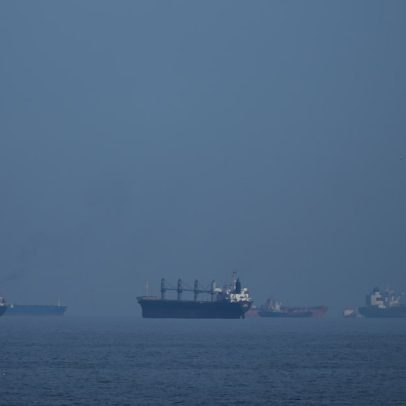 Irã tenta enviar petróleo por ferrovia para a China diante de bloqueio