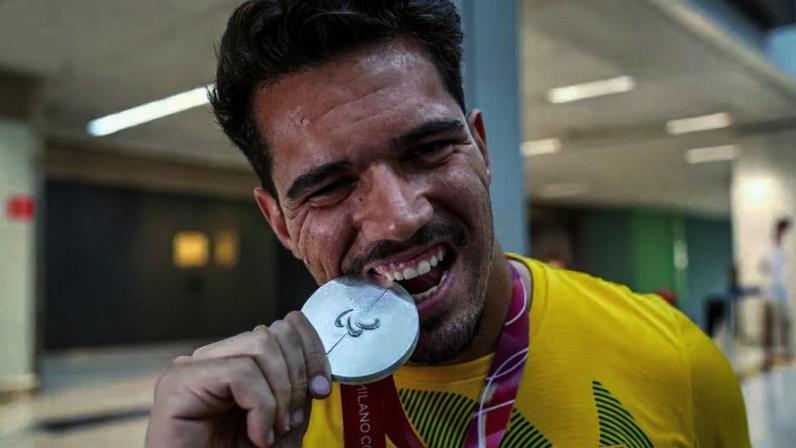 Cristian Ribera conquistou medalha inédita para o Brasil nas Paralímpiadas de Inverno.