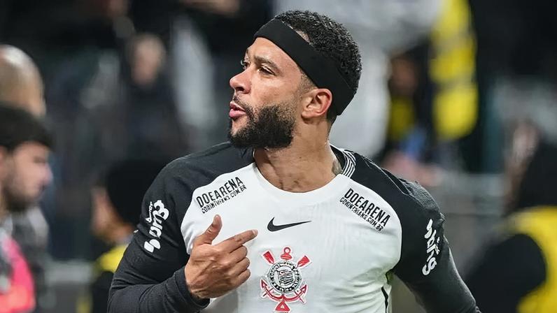 Depay deixa futuro no Corinthians em aberto após publicação