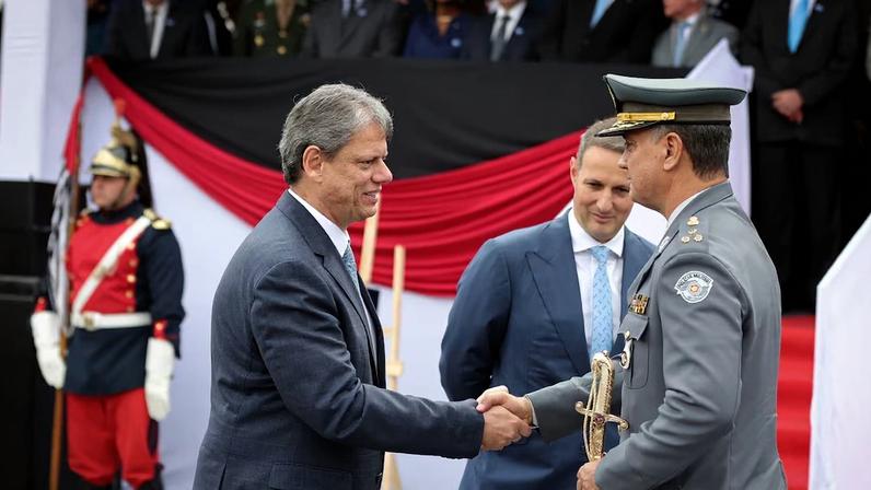 Solenidade de Passagem do Comando Geral da PM: o govenador Tarcisio de Freitas troca comando da PM e o entrega ao coronel José Augusto Coutinho. apadrinhado do deputado Guilherme Derrite