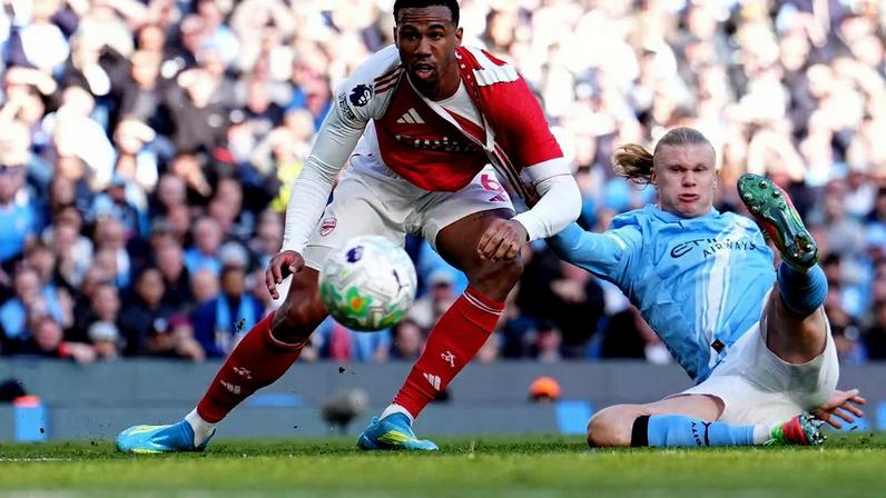 City vence o Arsenal em ‘final antecipada’ e inflama corrida pelo título na reta final do Inglês