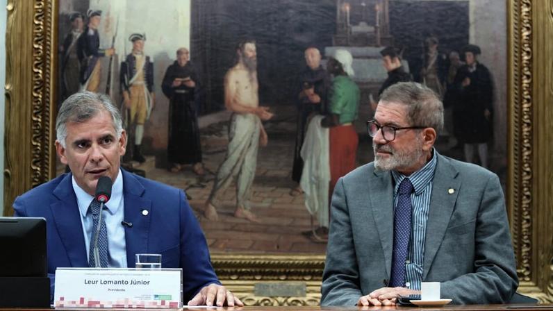 Novo chefe da CCJ, Leur Lomanto Júnior é simpático à medida