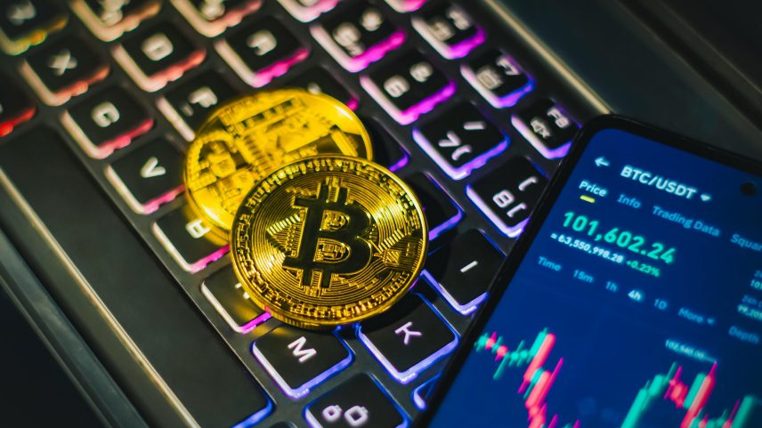 EUA estimam que Coreia do Norte já roubou mais de R$ 14,9 bilhões em criptomoedas desde 2022