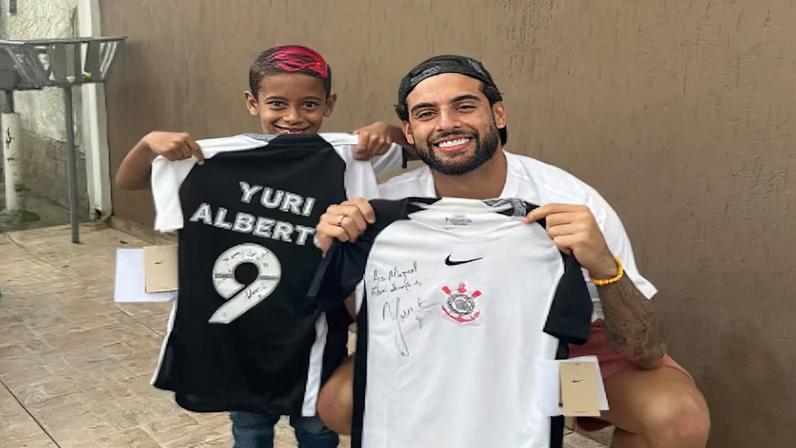 Yuri Alberto realiza sonho de garoto de 7 anos após vídeo viral