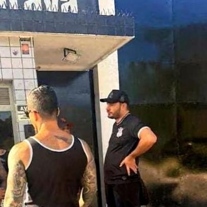 Organizada do Corinthians protesta em frente ao CT após nova derrota