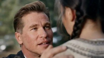 Val Kilmer no trailer de "As Deep as the Grave"