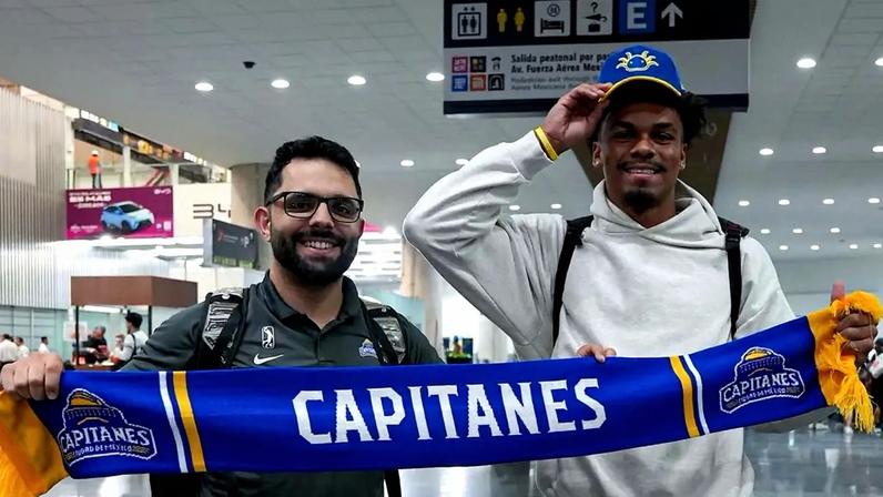 Brasileiro é eleito o melhor técnico da G League