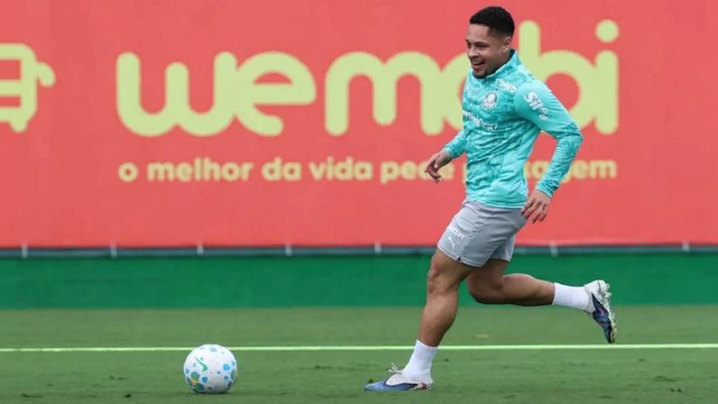Vitor Roque durante treino do Palmeiras (Foto: Cesar Greco/Palmeiras/by Canon)