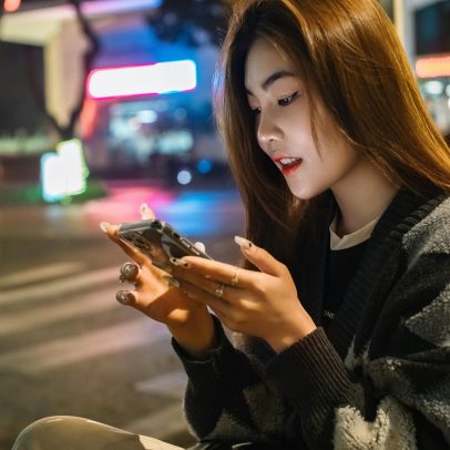 Jovens chineses usam apps de namoro para conseguir empregos