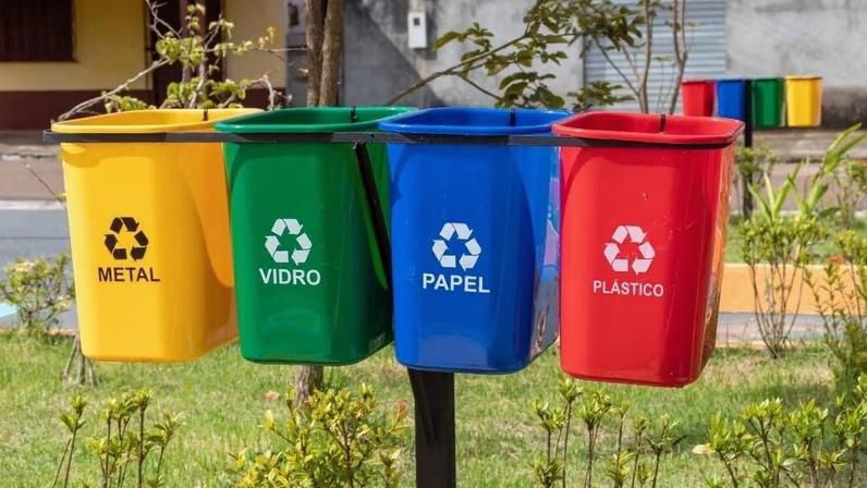 Coleta seletiva começa em casa e transforma o futuro do planeta (Imagem: Getty Images via Canva)