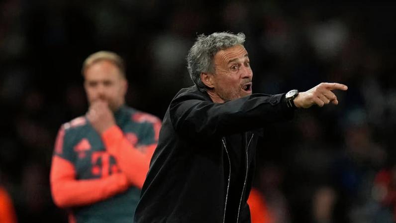 Luis Enrique comemora grande jogo na semifinal da Champions.