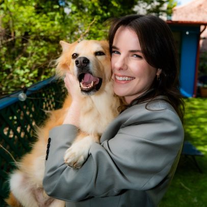 Ela transformou o resgate de cães em carreira de sucesso no TikTok