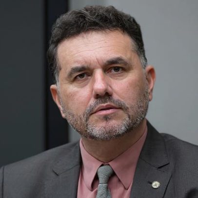 Relator vota pela suspensão de mandatos de deputados por motim na Câmara
