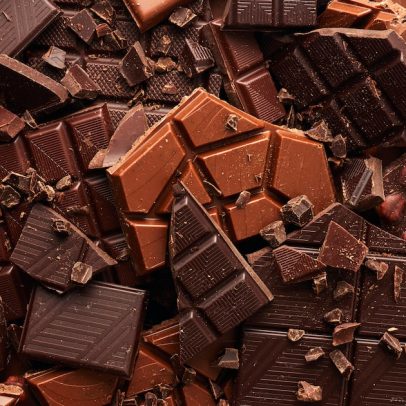 Senado aprova projeto que exige mínimo de 35% de cacau em barras de chocolate