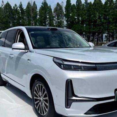 Geely M9: SUV de seis lugares com telas de quase 50 polegadas e forno embutido