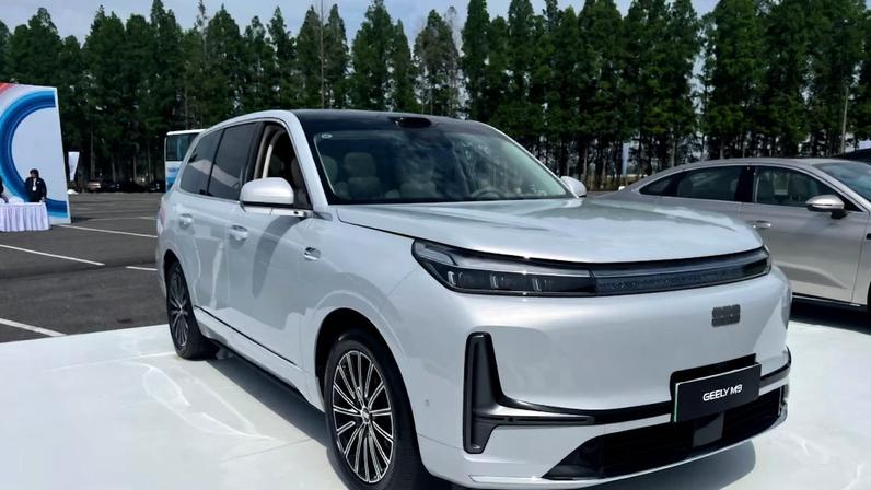 Geely M9