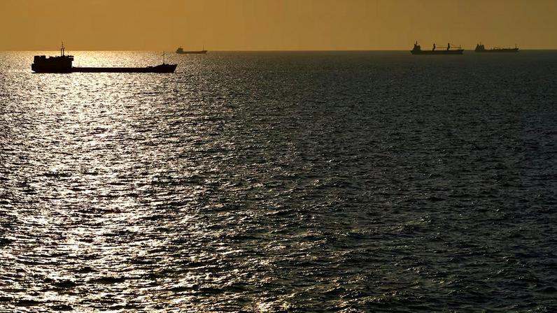 No domingo (19), a Marinha americana apreendeu um cargueiro iraniano em águas próximas ao porto iraniano de Jask. (Foto: Andreea Campeanu/Getty Images)