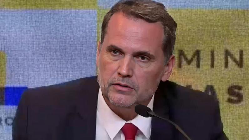 Ministro do Planejamento e Orçamento do Brasil, Bruno Moretti, em entrevista coletiva