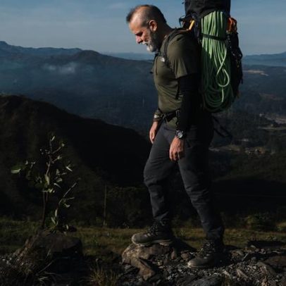 Ex-publicitário vira montanhista e escala Everest após burnout