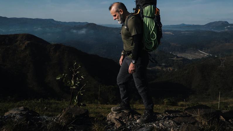 Depois de sofrer um burnout, Gustavo Ziller virou montanhista