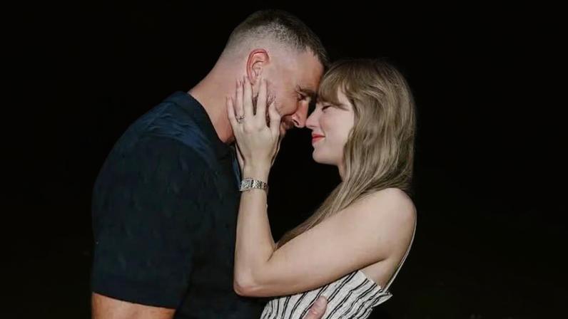 Taylor Swift e Travis Kelce anunciaram o noivado em agosto de 2025