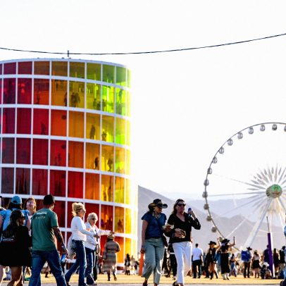 Assisti a 18 horas do livestream vertical do Coachella e senti FOMO