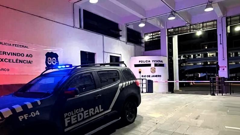 Viatura da Polícia Federal no RJ