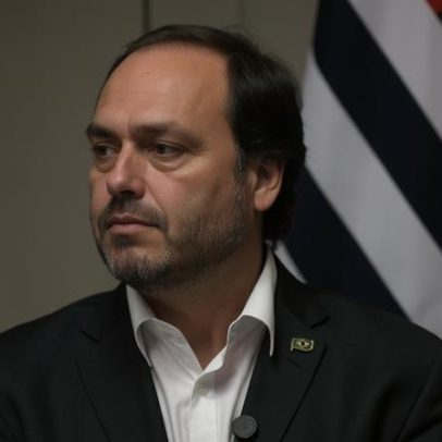 Carlos Bolsonaro ameaça listar deputados do PL que não apoiam Flávio